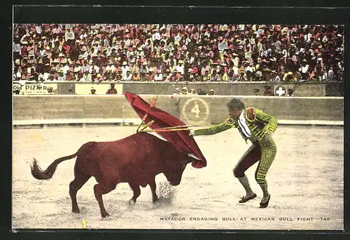 AK Mexiko, Matador engaging bull, Stierkampf