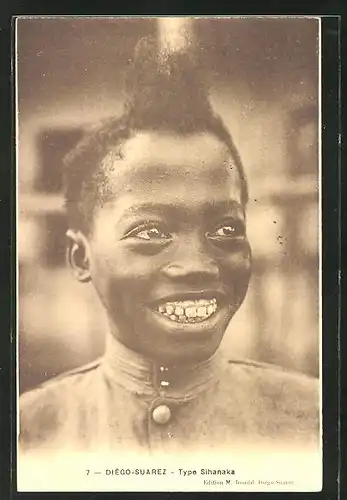 AK Diègo-Suarez, Type Sihanaka, afrikanische Volkstypen mit toller Frisur