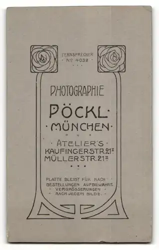 Fotografie Osacar Pockl, München, Portrait Fräulein mit zusammengebundenem Haar