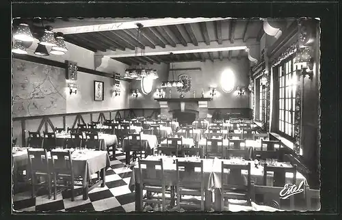 AK Poigny-la-Foret, Auberge des 4 Tilleuls, La Salle à Manger