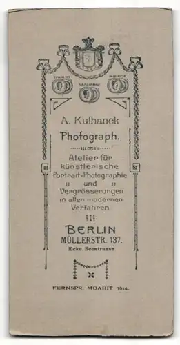 Fotografie A. Kulhanek, Berlin, Portrait Knabe in Anzug