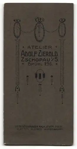 Fotografie Adolf Zierold, Zschopau i/S, Portrait junger Herr in festlichem Anzug