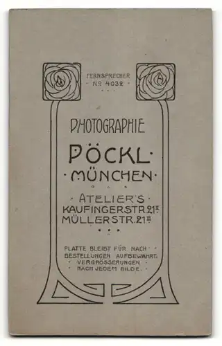 Fotografie Oscar Pöckl, München, Portrait Fräulein mit zusammengebundenem Haar