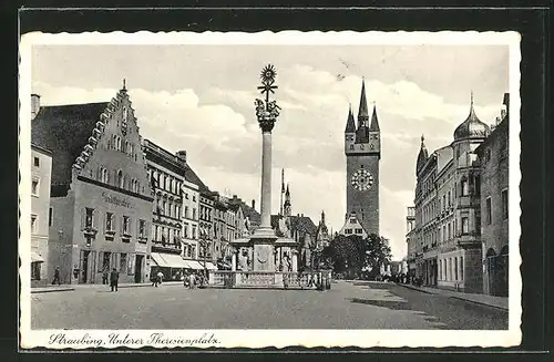 AK Straubing, Unterer Theresienplatz mit Brunnen und Geschäften