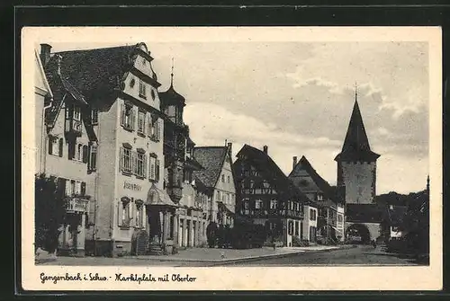AK Gengenbach i. Schw., Marktplatz mit Obertor