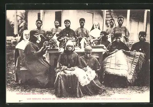 AK Castres / Libreville, Les soers Bleues, Le Noviciat indigene, Afrikanerinnen mit Nähmaschine