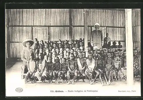 AK Gabon, Ecole indigène de Tchimpèze, Schulklasse