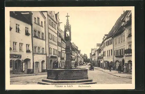 AK Füssen / Lech, Brunnen in der Reichenstrasse