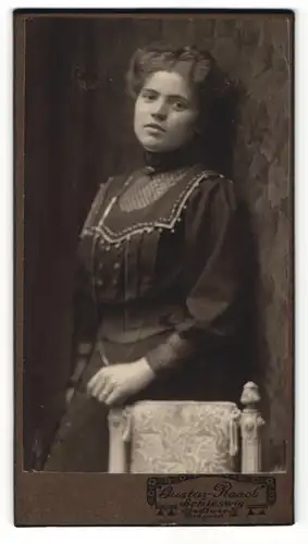 Fotografie Gustav Rasch, Schleswig, Portrait Fräulein mit Hochsteckfrisur