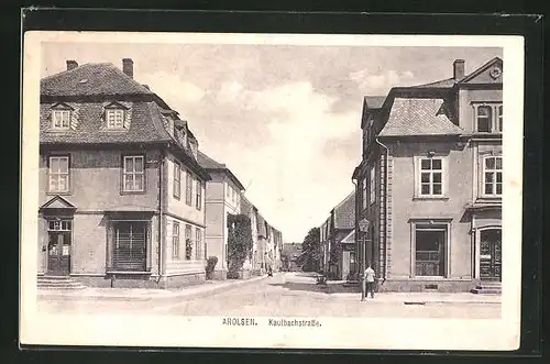 AK Arolsen, Kaulbachstrasse mit Passanten