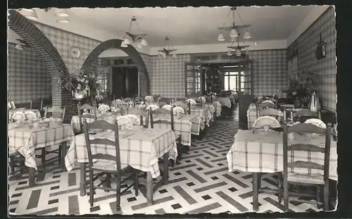 AK Tesse-la-Madeleine, Station Thermale de Bagnoles de L'Orne, Hotel de Tesse, Les Salles aManger