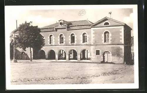 AK Briouze, la salle des fetes