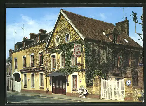 AK Moulins-la-Marche, Hotel-Restaurant du Dauphin