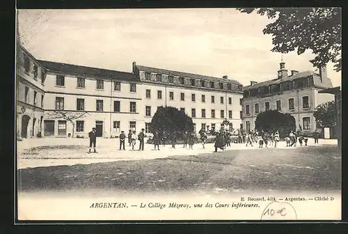 AK Argentan, Le Collège Mèzeray, une des Cours infèrieures