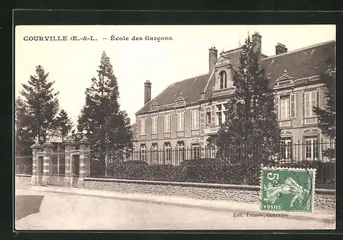 AK Courville, Ecole des Garcons, Knabenschule