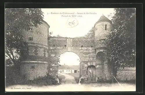 AK Chateauneuf, Ferme de Guillandru, Portail du XIII siecle