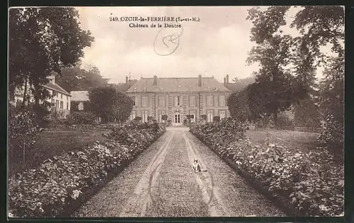 AK Ozoir-la-Ferriere, Chateau de la Doutre