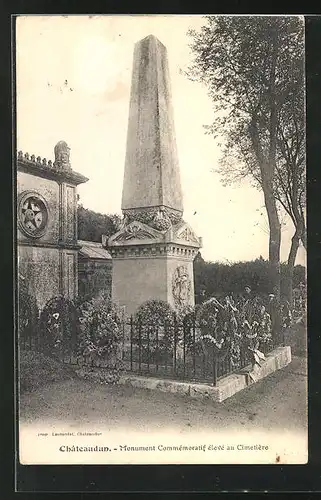 AK Chateaudun, Monument Commémoratif élevé au Cimetière