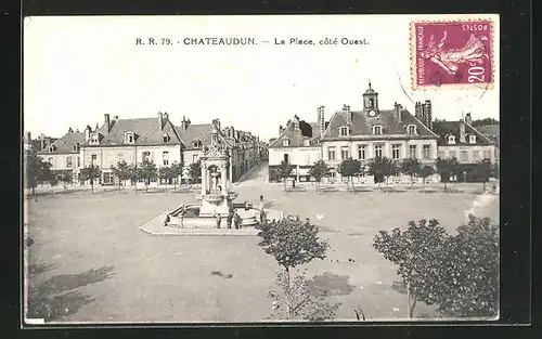 AK Chateaudun, la Place, cote Ouest