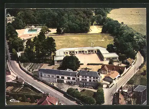 AK Chateauneuf-en-Thymerais, le groupe scolaire et la piscine, vue aerienne