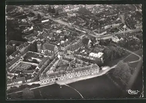 AK La Ferte-Vidame, le chateau et la ville, vue generale aerienne