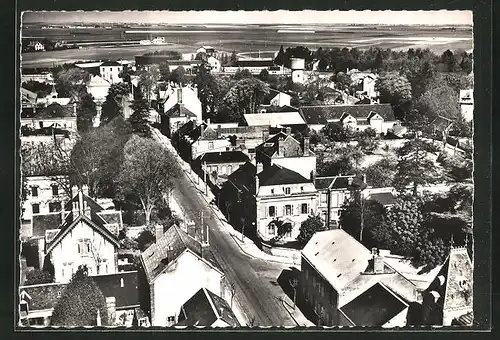 AK Voves, rue de la Gare et vue generale en avion