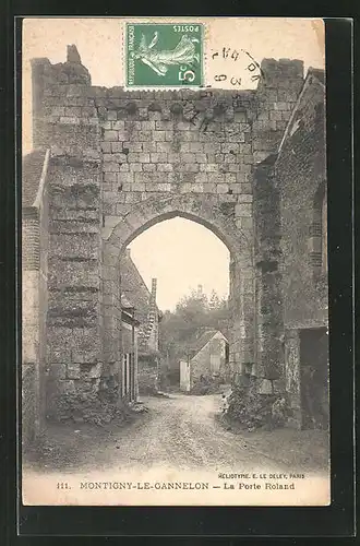 AK Montigny-le-Gannelon, La Porte Roland