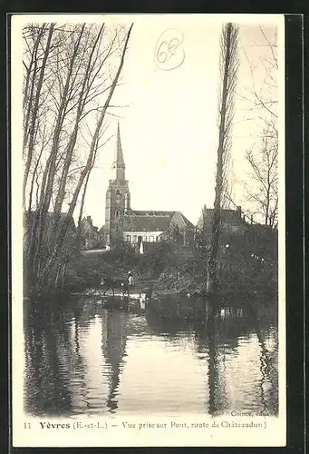 AK Yevres, Vue prise sur Pont, route de Chateaudun