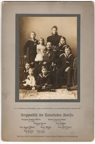 Fotografie Schaarwächter, Berlin, Adel Hohenzollern, Kaiser Wilhelm II. mit Frau & Familie