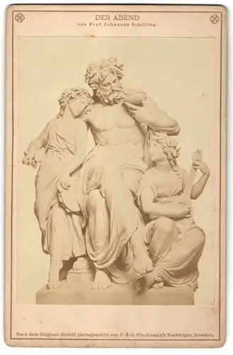 Fotografie F. & O. Brockmann`s Nachfolger, Dresden, Figurengruppe von Prof. Joh. Schilling, Der Abend, Allegorie
