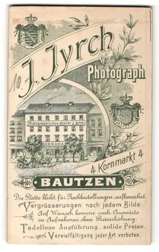 Fotografie J. Jyrch, Bautzen, rückseitige Ansicht Bautzen, Atelier Kornmarkt 4, vorderseitig Portrait