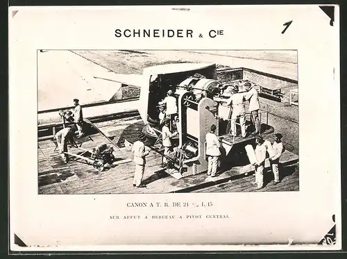 Fotografie 1.WK, Geschütz Schneider & Cie, Canon A.T.R. DE21, französische Artilleristen bedienen schweres Geschütz
