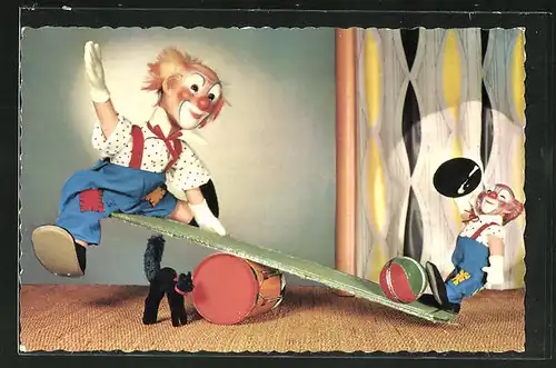 AK Steiff-Puppen, Clowns sitzen auf einer Wippe