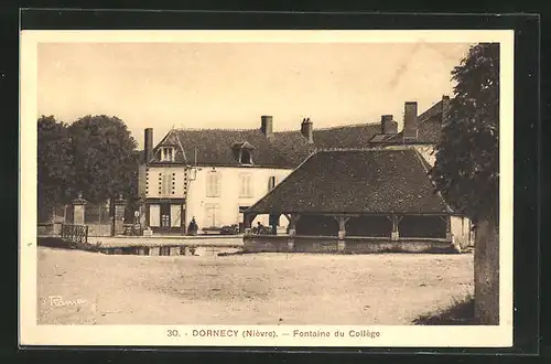 AK Dornecy, Fontaine du College
