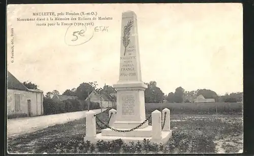 AK Maulette, Monument eleve a la Memoire des Enfants de Maulette morts pour la France