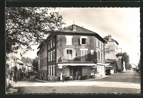 AK Pont-de-Cheruy, Place Constantin, Rue Centrale et Rue de la Republique