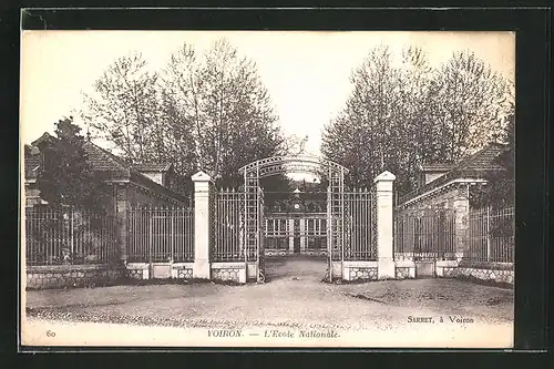 AK Voiron, Ecole Nationale, Entrée