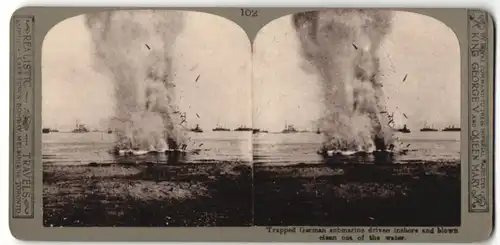 Stereo-Fotografie in flaches Wasser gezwungenes deutsche U-Boot wird aus dem Wasser gebombt
