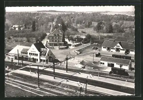 AK Maintenon, La nouvelle gare et L`Hotel de l`Aqueduc, Bahnhof und Hotel