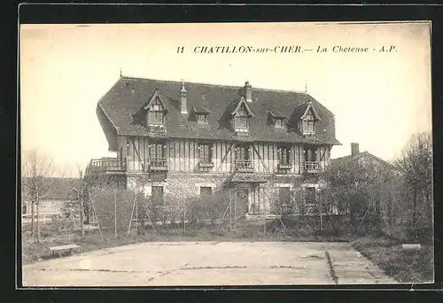 AK Chatillon-sur-Cher, La Cheteuse