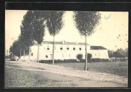 AK Arciat, Restaurant du Port
