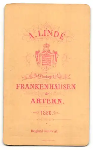 Fotografie A. Linde, Frankenhausen & Artern, Portrait Dame in traditioneller Kleidung