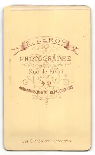 Fotografie E. Leroy, Paris, Portrait Herr mit zurückgekämmtem Haar und Schnauzbart