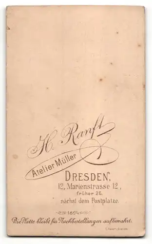 Fotografie H. Ranft, Dresden, Portrait junger Mann mit Mittelscheitel