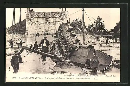 AK Mary-sur-Marne, Guerre 1914-1915, Train precipite dans la Marne