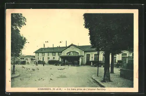 AK Corbeil, La Gare prise de l`Avenue Darblay, Bahnhof