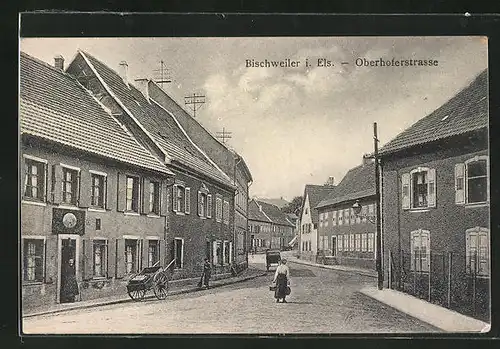 AK Bischweiler i. Els, Oberhoferstrasse mit Passanten