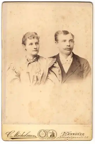 Fotografie C. Michelmann, Hannover, Portrait junges bürgerliches Paar