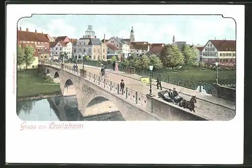 AK Crailsheim, Teilansicht mit Jagstbrücke und Kutsche, Kirchturm