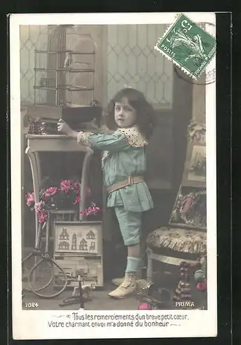 AK Kind mit Baukasten-Blech-Spielzeug